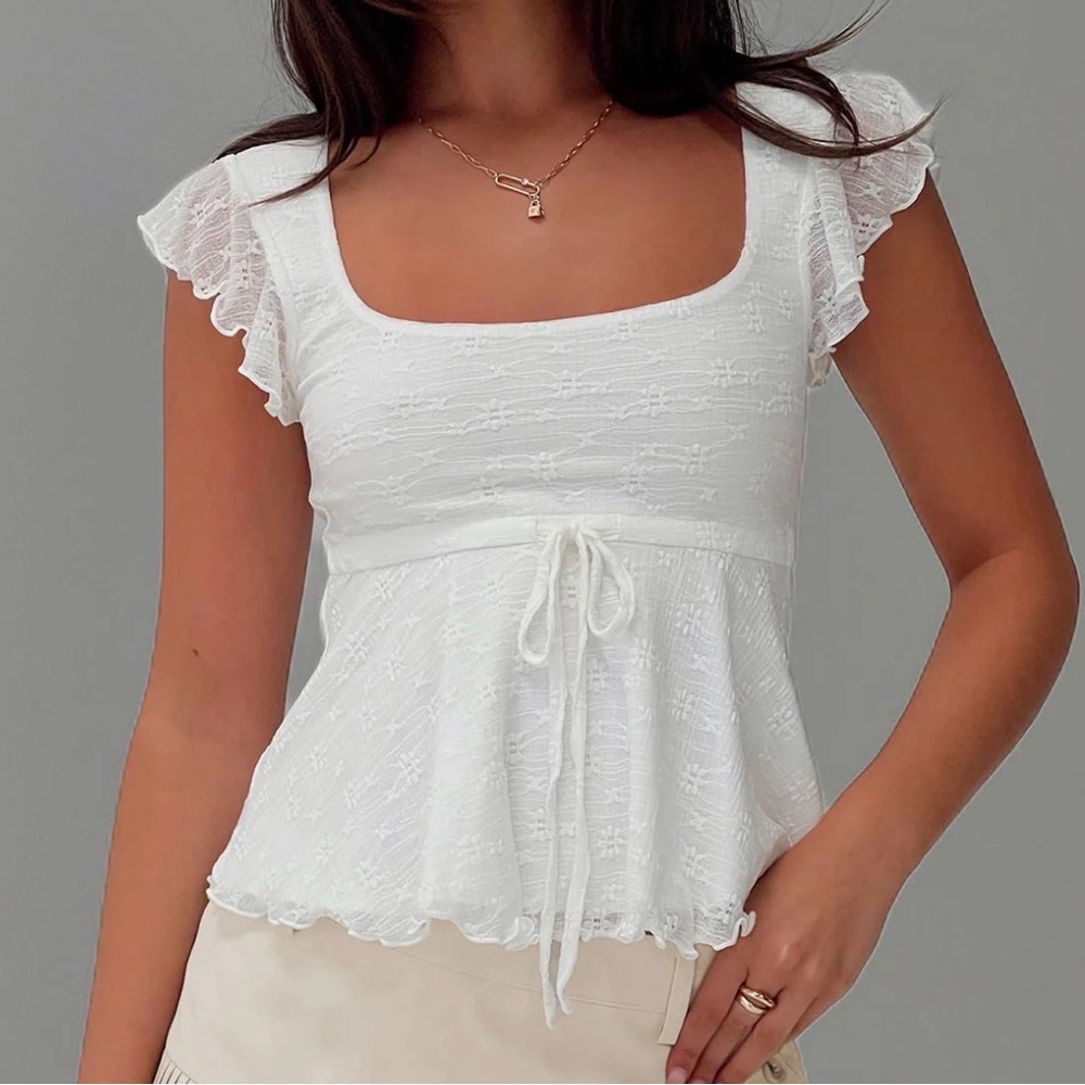 ‼️SOLD‼️ Elegant White Lace Women Top